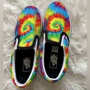 Kids Vans slip on tye dye shoes